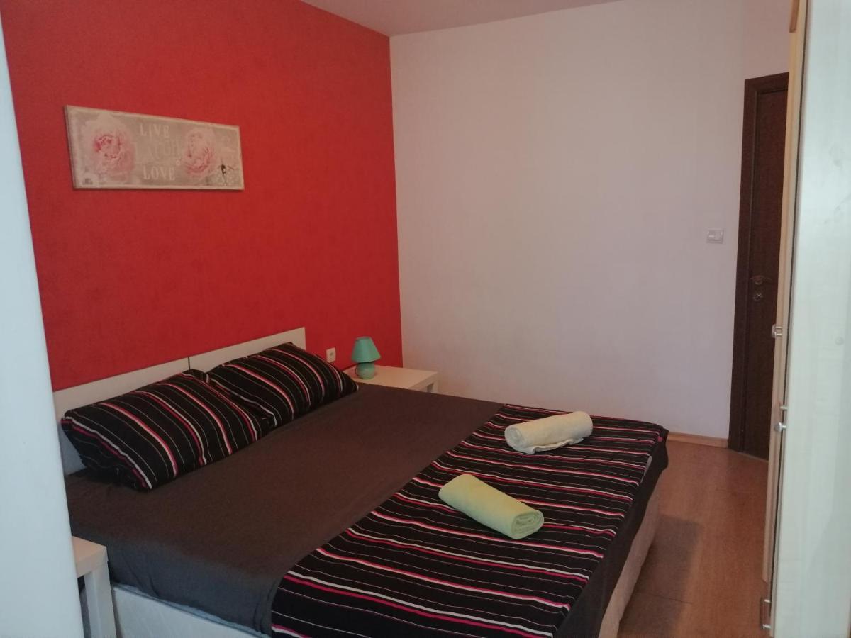 Appartamento Four Seasons + Varna Esterno foto