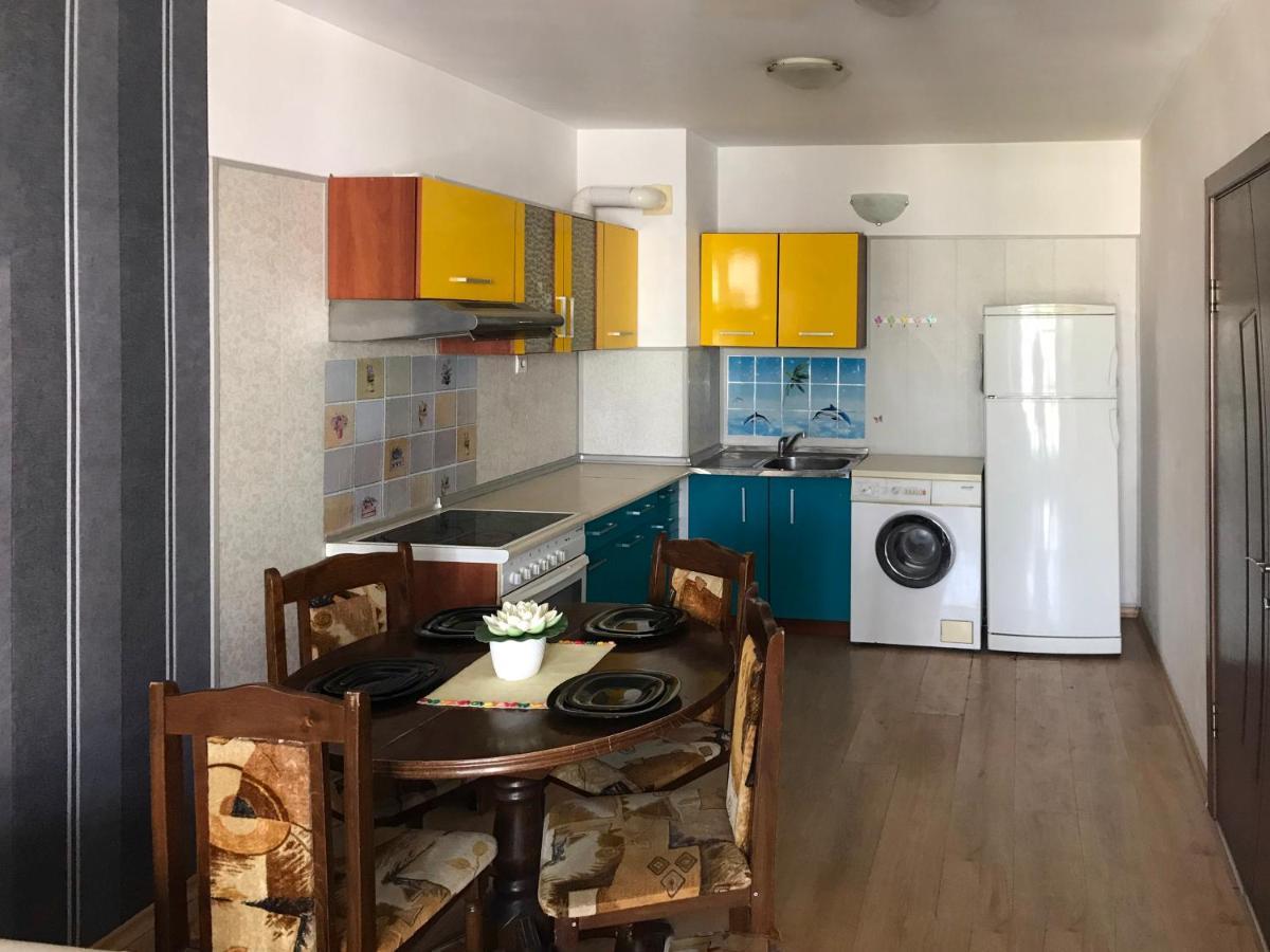 Appartamento Four Seasons + Varna Esterno foto